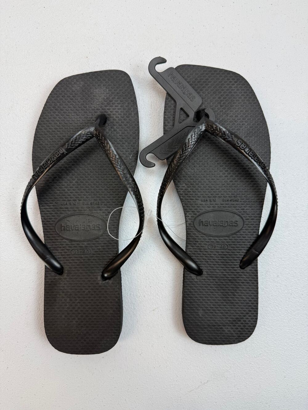 Havaianas Classic Black Thong Sandals Women’s 9/10 – Comfort Slip‑On
